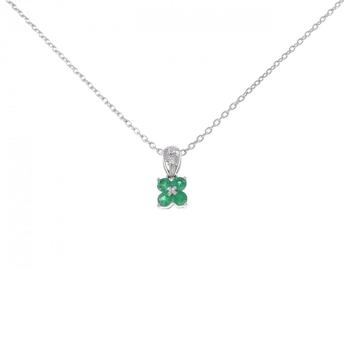 TASAKI EMERALD NECKLACE: Tasaki Emerald Necklace Brand: TASAKI Type: Necklace Material: Platinum900/Platinum850, Main Stone/Creation EmeraldSecondary Stone Diamond Color: White Size: Size42cmActual Size Pendant length