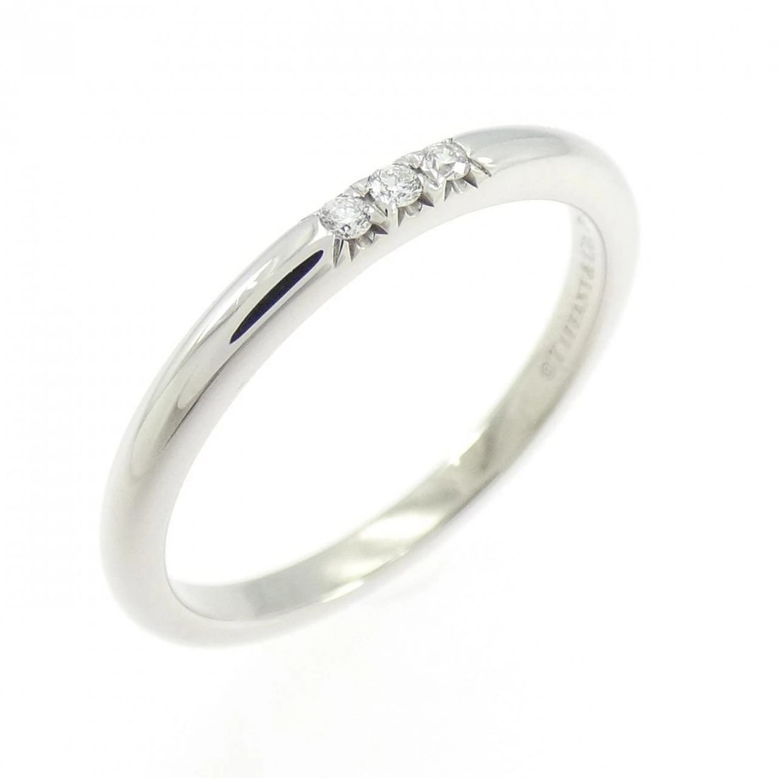 TIFFANY & CO. BAND RING: TIFFANY & Co. Band Ring Brand: TIFFANY&Co. Type: Ring Material: Platinum950, Main Stone/Creation Natural Color: White Size: US 5 1/2 Accessories: None Accessories Notice: When purchasing pre-owned