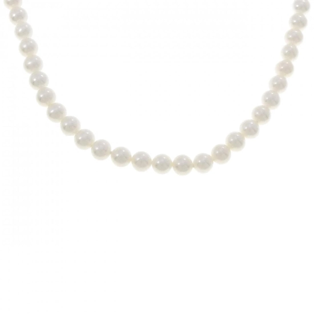 TIFFANY & CO. FRESHWATER PEARL NECKLACE: TIFFANY & Co. Freshwater Pearl Necklace Brand: TIFFANY&Co. Type: Necklace Material: 925Silver, Main Stone/Creation Freshwater Pearl Color: Silver Size: Actual Size Max width approx.: 5.7mmSize 41cm
