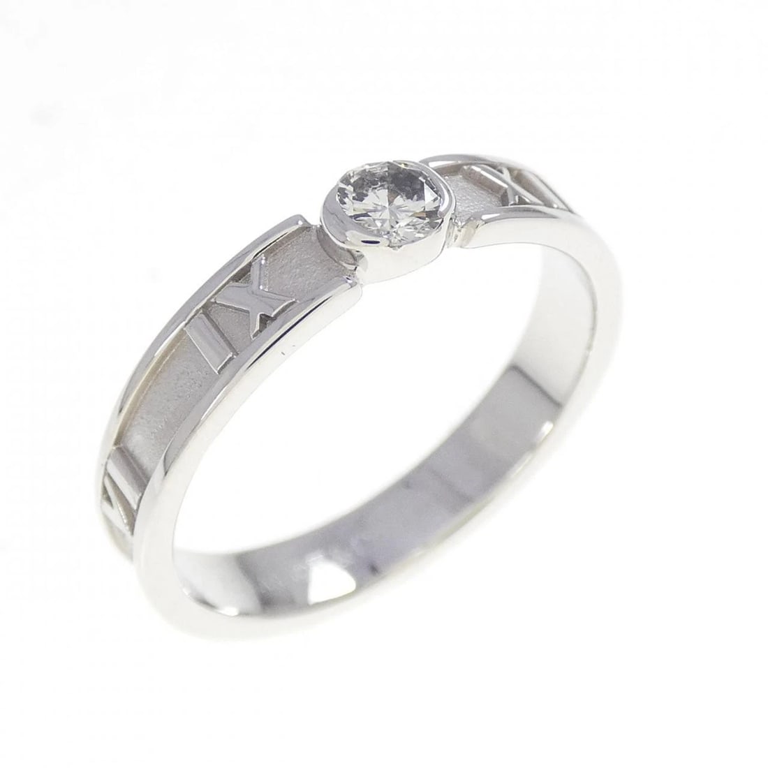 TIFFANY&CO. ATLAS RING: TIFFANY&Co. Atlas Ring Brand: TIFFANY&Co. Type: Ring Material: 750 white gold, Main Stone/Creation Natural Color: White Gold Size: US 5 1/4 Accessories: None Accessories Notice: When purchasing