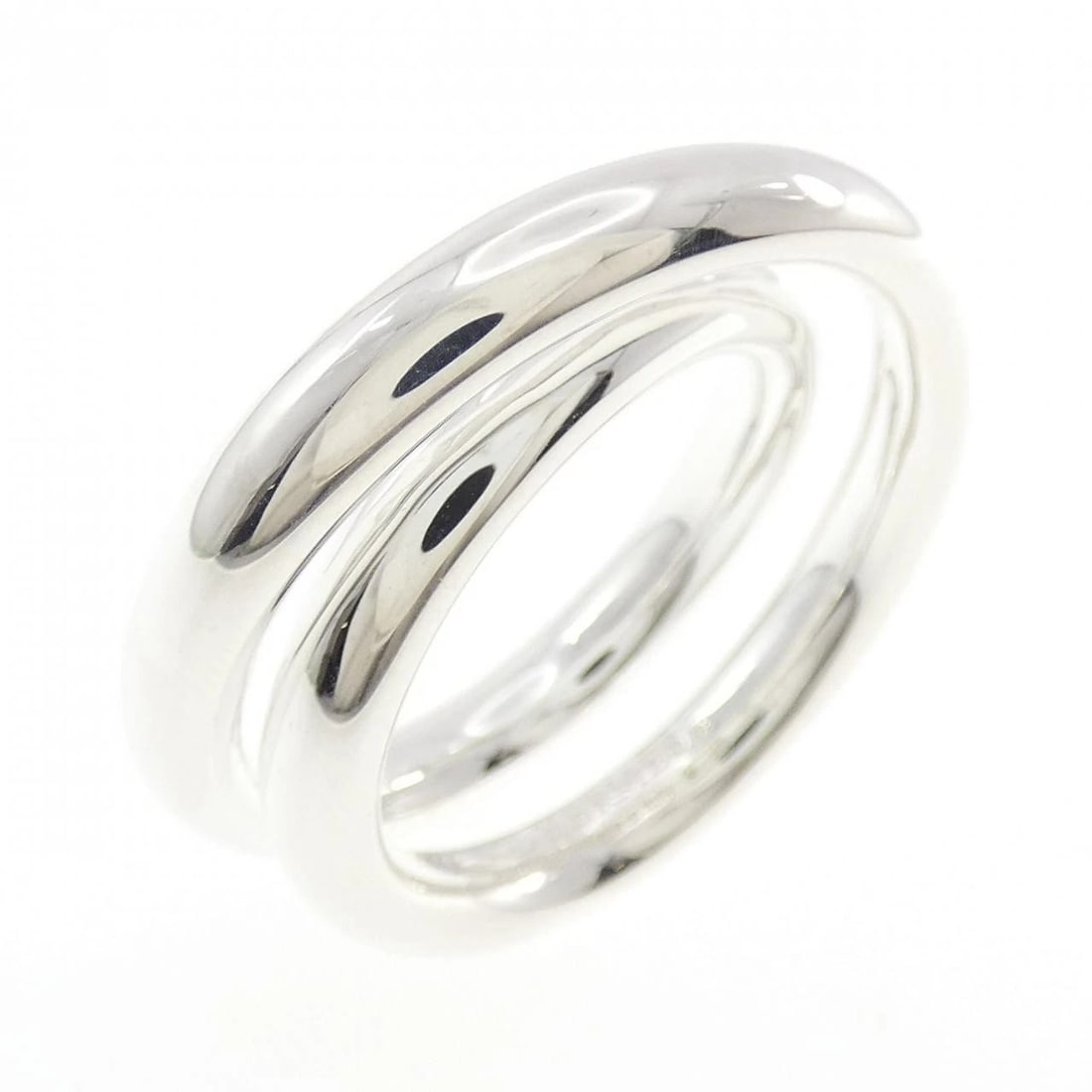 HERMES VERTIGE RING: Hermes Vertige Ring Brand: HERMES Type: Ring Material: 925Silver, Color: Silver Size: US 9 Accessories: None Accessories Notice: When purchasing pre-owned goods, please refer to the photos