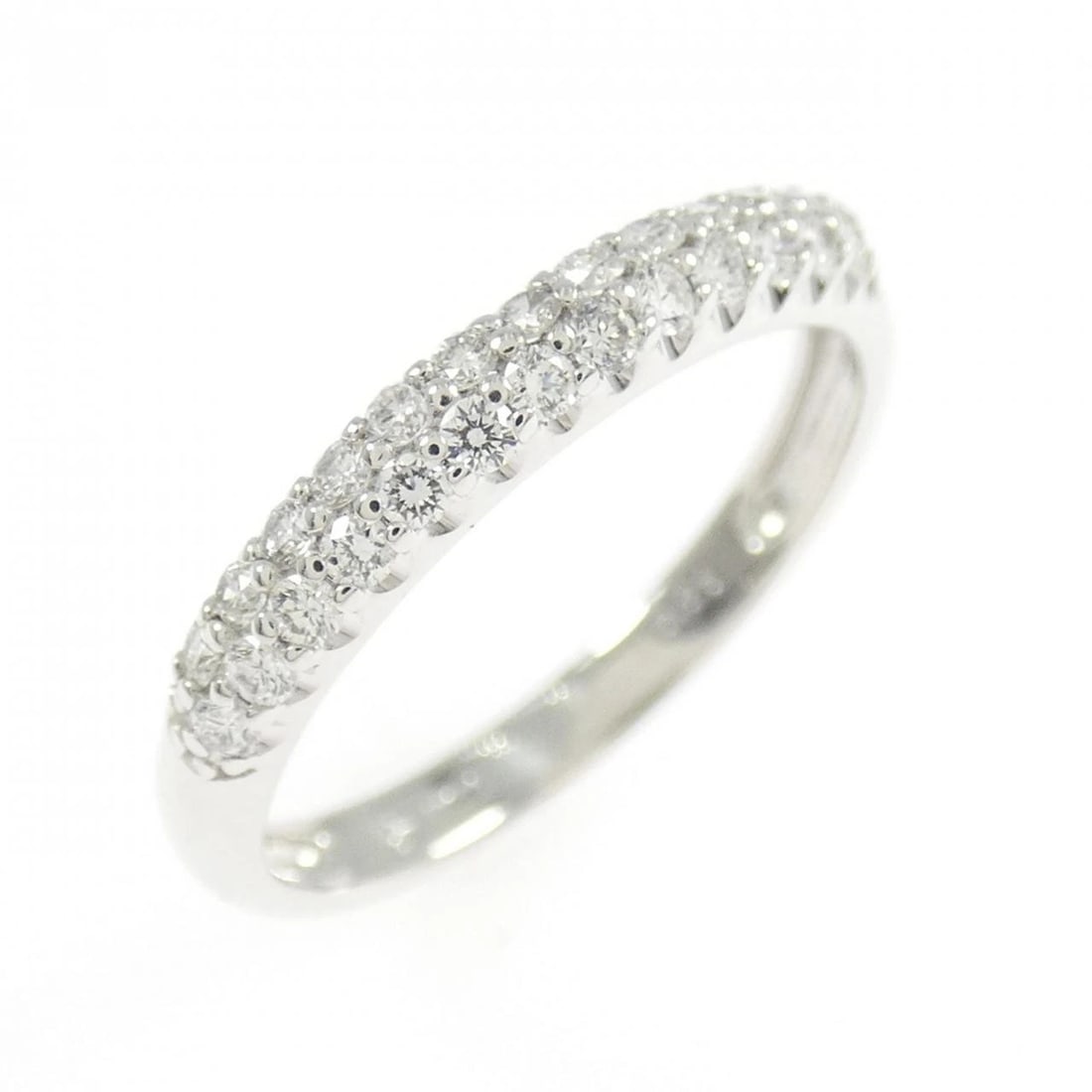 PONTE VECCHIO PAVE RING: Ponte Vecchio Pave Ring Brand: Ponte Vecchio Type: Ring Material: K18 white gold, Main Stone/Creation Natural Color: White Gold Size: US 4 Accessories: None Accessories Notice: When purchasing