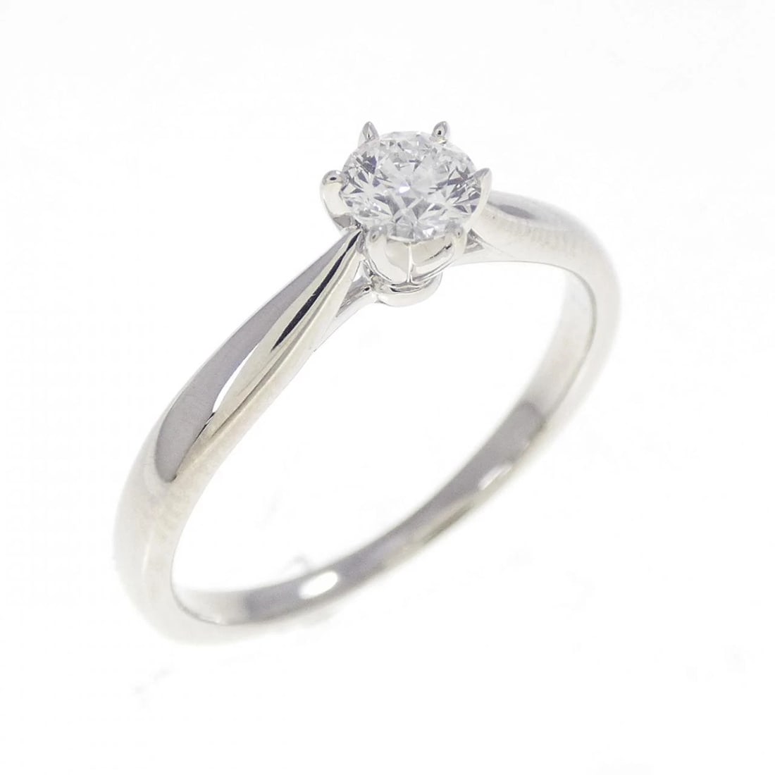 TASAKI PIACERE SOLITAIRE RING: TASAKI Piacere Solitaire Ring Brand: TASAKI Type: Ring Material: Platinum950, Main Stone/Creation Natural Color: D Size: US 5 3/4 Accessories: None Accessories Notice: When purchasing pre-owned