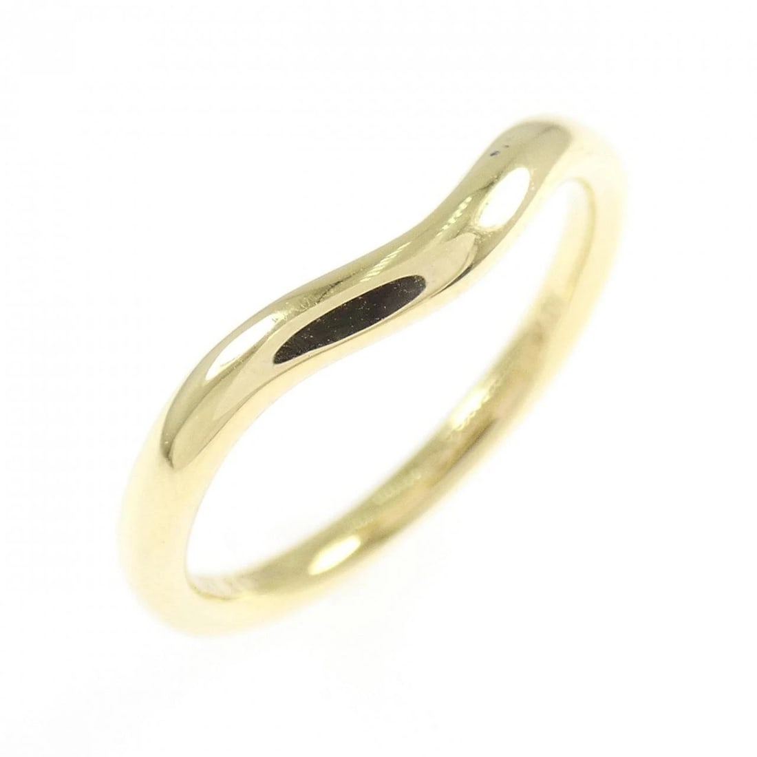 TIFFANY&CO. CURVED RING: TIFFANY&Co. Curved Ring Brand: TIFFANY&Co. Type: Ring Material: 750 yellow gold, Color: yellow gold Size: US 4 1/2 Accessories: None Accessories Notice: When purchasing pre-owned goods, pl