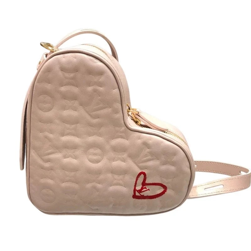 LOUIS VUITTON SAC COEUR FALL IN LOVE HEART BOX: LOUIS VUITTON Sac Coeur Fall in Love Heart Box Brand: LOUIS VUITTON Type: Handbag Material: Leather Color: None Size: W: 22cm / H: 20cm / D: 6.5cm Accessories: None Accessories Notice: Whe