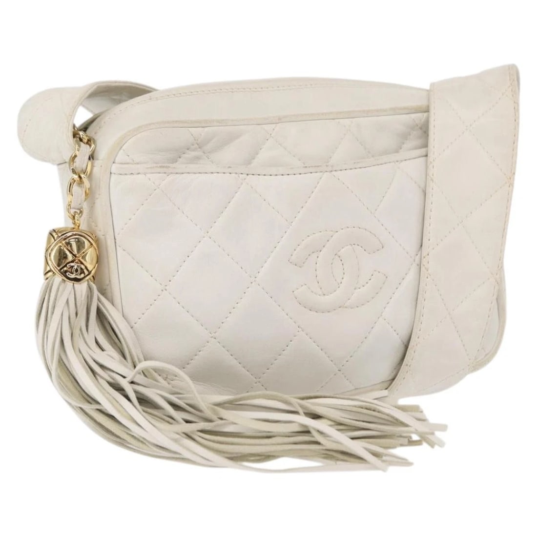 CHANEL MATELASSE SHOULDER BAG LAMB SKIN WHITE: CHANEL Matelasse Shoulder Bag Lamb Skin White Brand: CHANEL Type: Shoulder Bag Material: Lamb Skin Color: White/Gold Size: W7.5 x H4.7 x D2.4inch(Approx) Accessories: None Accessories Noti