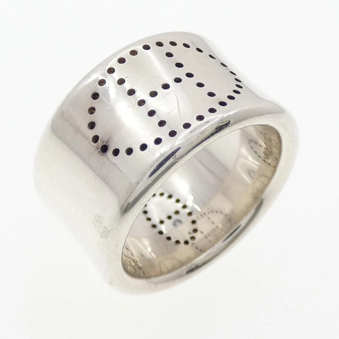 HERMES ECLIPSE RIBBON RING: Hermes Eclipse Ribbon Ring Brand: HERMES Type: Ring Material: 925Silver, Color: Silver Size: US 5 Accessories: None Accessories Notice: When purchasing pre-owned goods, please refer to the photos of