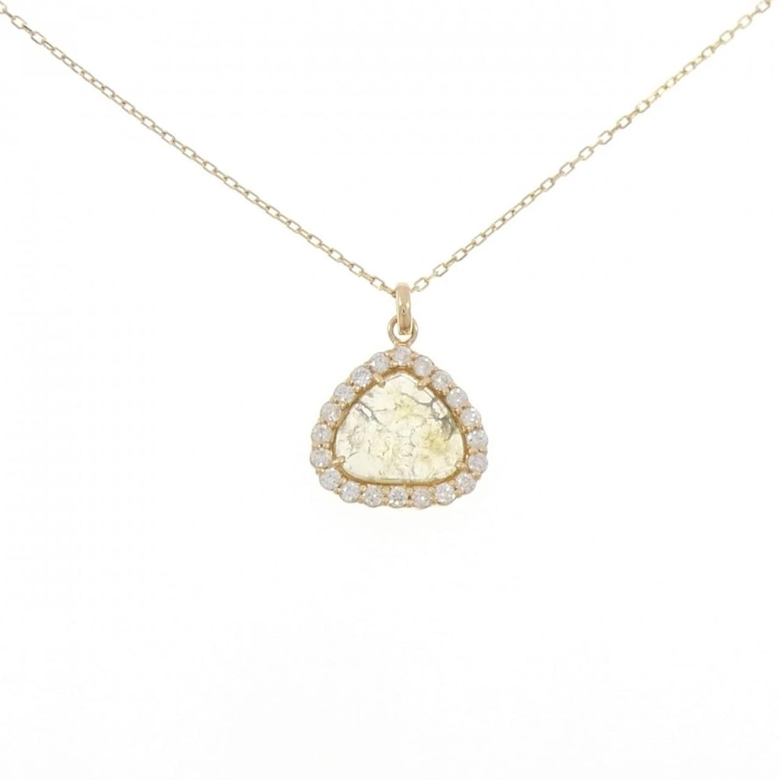 18K YELLOW GOLD DIAMOND NECKLACE: 18K Yellow Gold Diamond Necklace Brand: Unbranded Type: Diamond Necklace Material: 18K Yellow Gold, Main Stone/Creation Natural Color: Yellow Gold Size: Actual Size Pendant length approx. x width