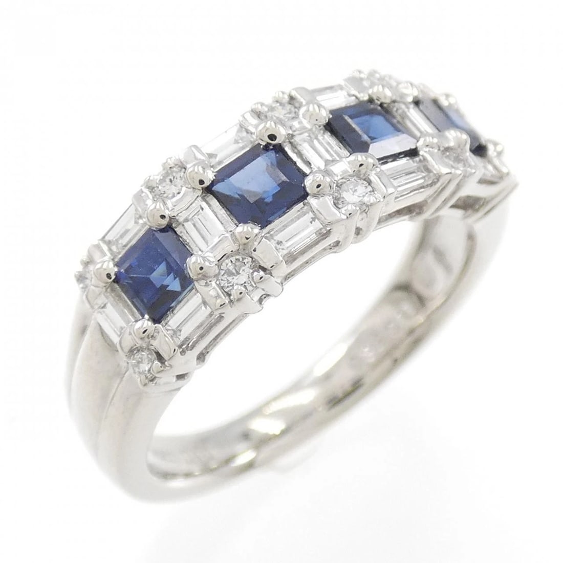 PT900 SAPPHIRE RING: PT900 Sapphire Ring Brand: Unbranded Type: Sapphire Ring Material: Platinum900, Main Stone/Creation Sapphire Secondary Stone Diamond Color: Platinum Size: US 6 1/4 Accessories: None Accessories