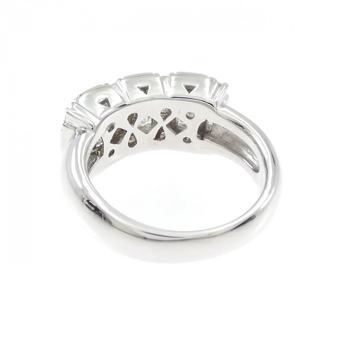 PT900 DIAMOND RING - 3