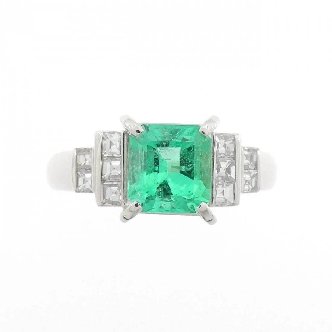 PT900 EMERALD RING - 2