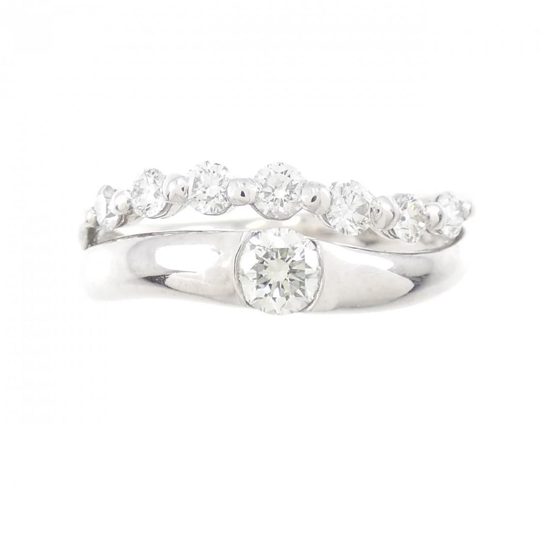 PT DIAMOND RING: PT Diamond Ring Brand: Unbranded Type: Diamond Ring Material: Platinum, Main Stone/Creation NaturalNatural Color: Platinum Size: US 7 Accessories: None Accessories Notice: When purchasing pre-owned