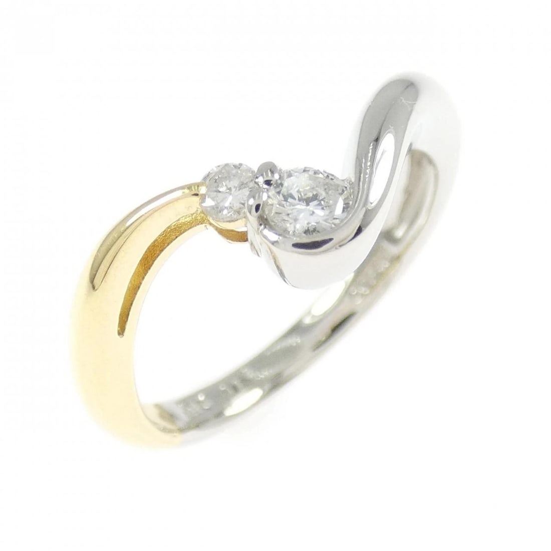 K18YG/PT900 DIAMOND RING: K18YG/PT900 Diamond Ring Brand: Unbranded Type: Diamond Ring Material: 18K Yellow GoldPlatinum900, Main Stone/Creation Natural Color: Yellow GoldPlatinum Size: US 4 1/2 Accessories: None Accessories