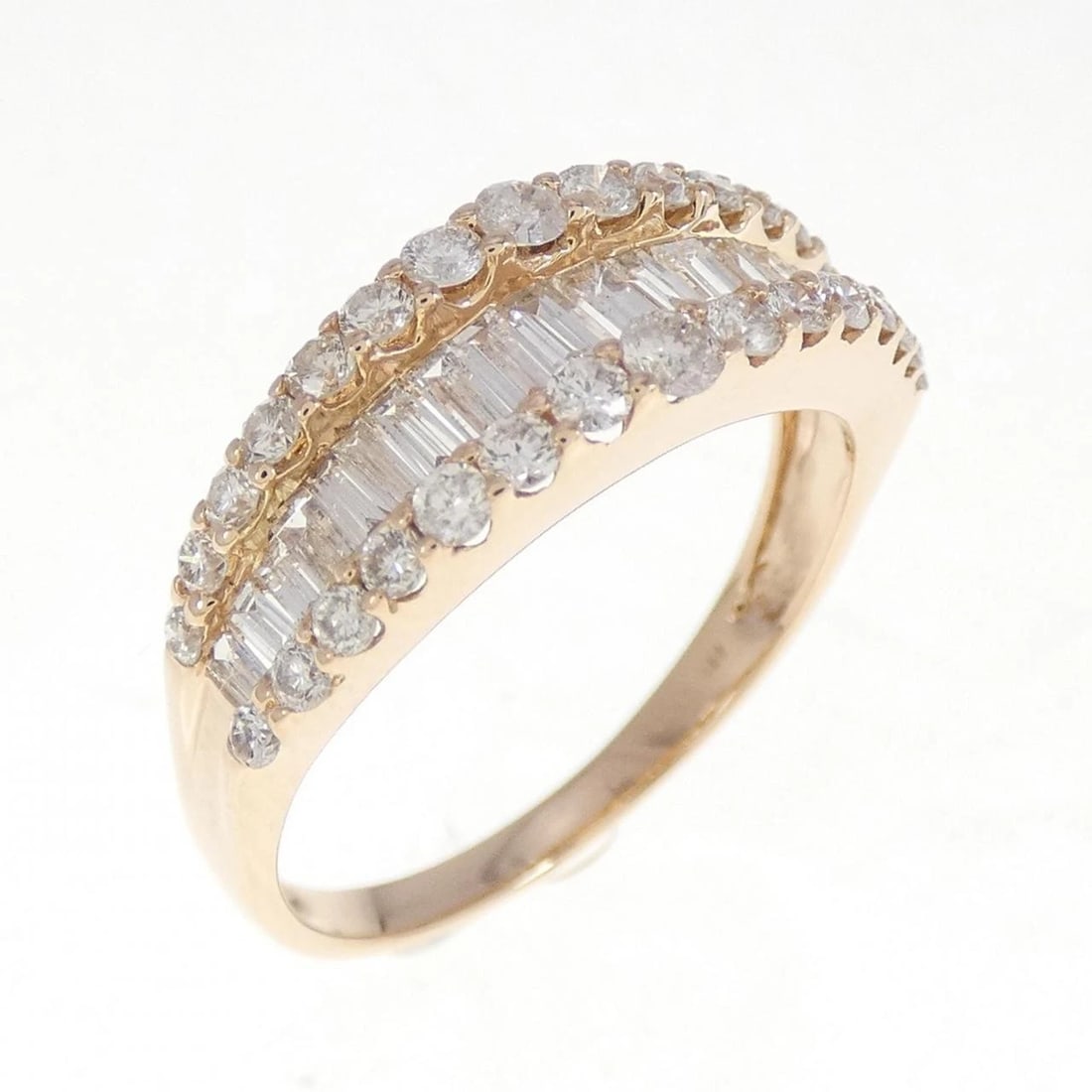 K18PG DIAMOND RING: K18PG Diamond Ring Brand: Unbranded Type: Diamond Ring Material: 18k Pink Gold, Main Stone/Creation Natural Color: Pink Gold Size: US 7 Accessories: None Accessories Notice: When purchasing pre-owned