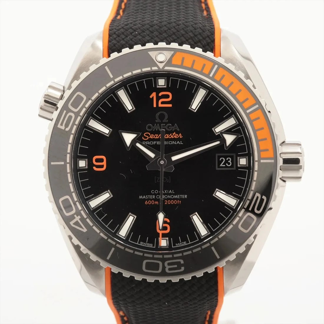 OMEGA SEAMASTER PLANET OCEAN BLACK DIAL WATCH: Omega Seamaster Planet Ocean Black Dial Watch Brand: Omega Type: Wristwatch Material: SS & Rubber Color: Dial Color Black Size: Case:W1.6 x H1.6inch / W42 x H42 Circumference of Wrist:7.7inch / 19.5