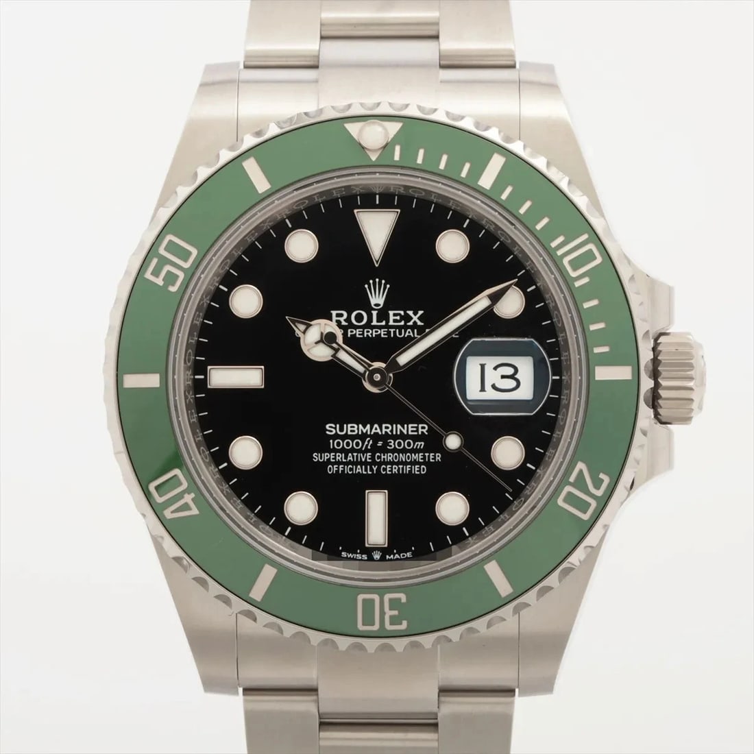 ROLEX SUBMARINER DATE BLACK DIAL WATCH: Rolex Submariner Date Black Dial Watch Brand: Rolex Type: Wristwatch Material: SS Color: Dial Color Black Size: Case:W1.6 x H1.6inch / W41 x H41 Circumference of Wrist:7.1inch / 18 Accessories: No