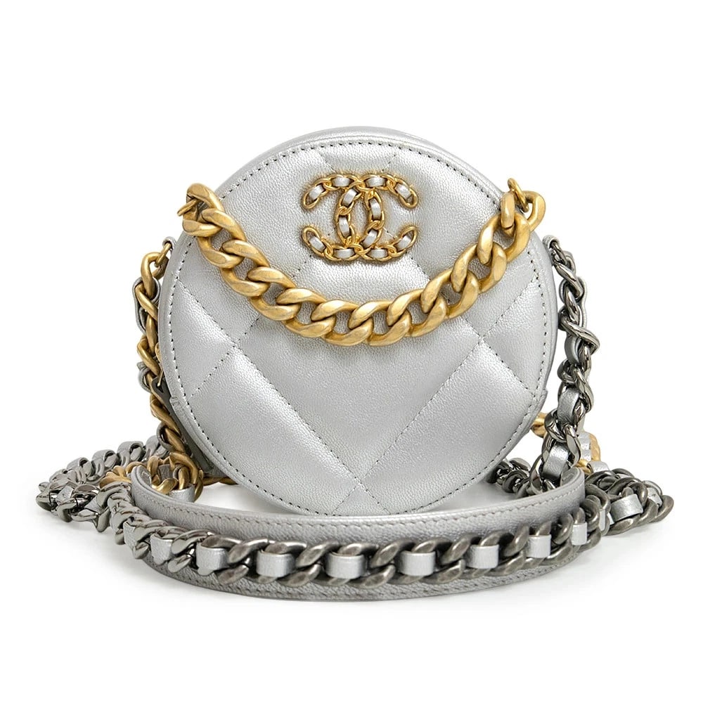 CHANEL 19 MATELASSÉ COCO MARK SHOULDER BAG: CHANEL 19 Matelassé Coco Mark Shoulder Bag Brand: CHANEL Type: Handbag Material: Lambskin (Sheepskin) Color: Silver Size: W:12cm x H:12cm x D:5.5cm Accessories: None Accessories Notice: Wh