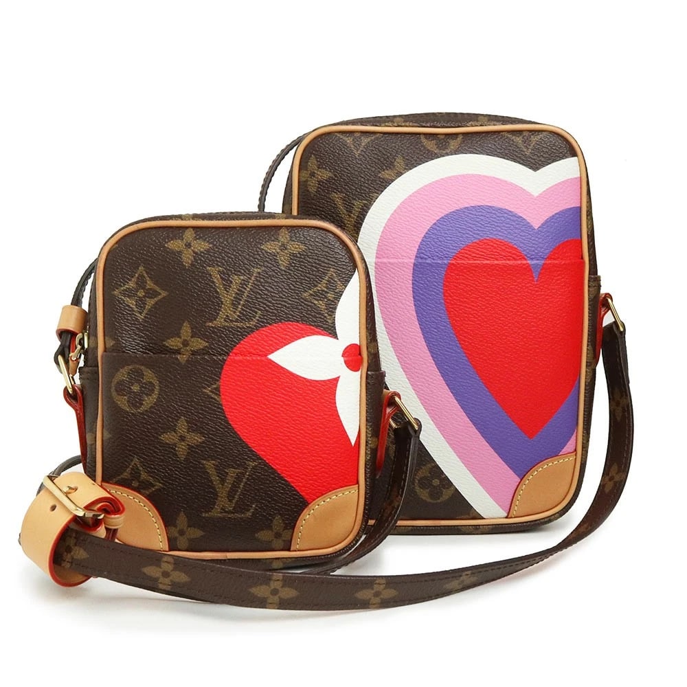 LOUIS VUITTON PANAME SET GAME ON SHOULDER BAG: LOUIS VUITTON Paname Set Game On Shoulder Bag Brand: LOUIS VUITTON Type: Handbag Material: Monogram Color: Brown Size: Large bag: W: 13cm x H: 18.5cm x D: 3.5cm Shoulder strap: 105-120cm (5 adjustment