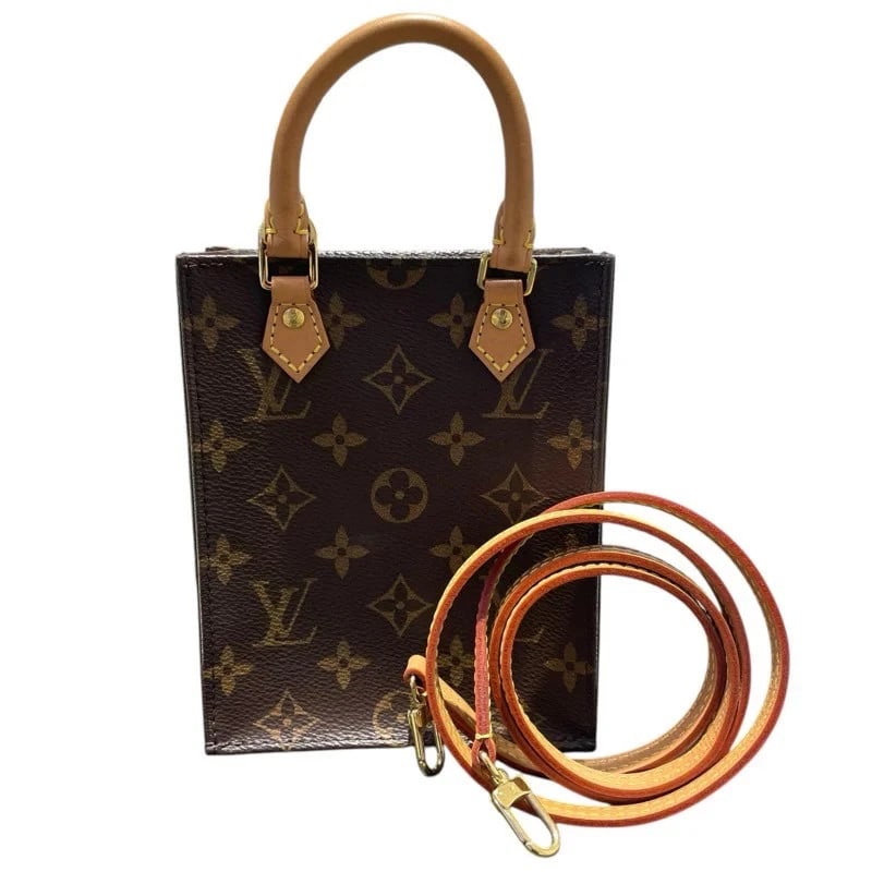 LOUIS VUITTON PETIT SAC PLAT SHOULDER BAG: LOUIS VUITTON Petit Sac Plat Shoulder Bag Brand: LOUIS VUITTON Type: Handbag Material: Monogram Color: none Size: W: 13.5cm / H: 17cm / D: 5cm Accessories: None Accessories Notice: When pu