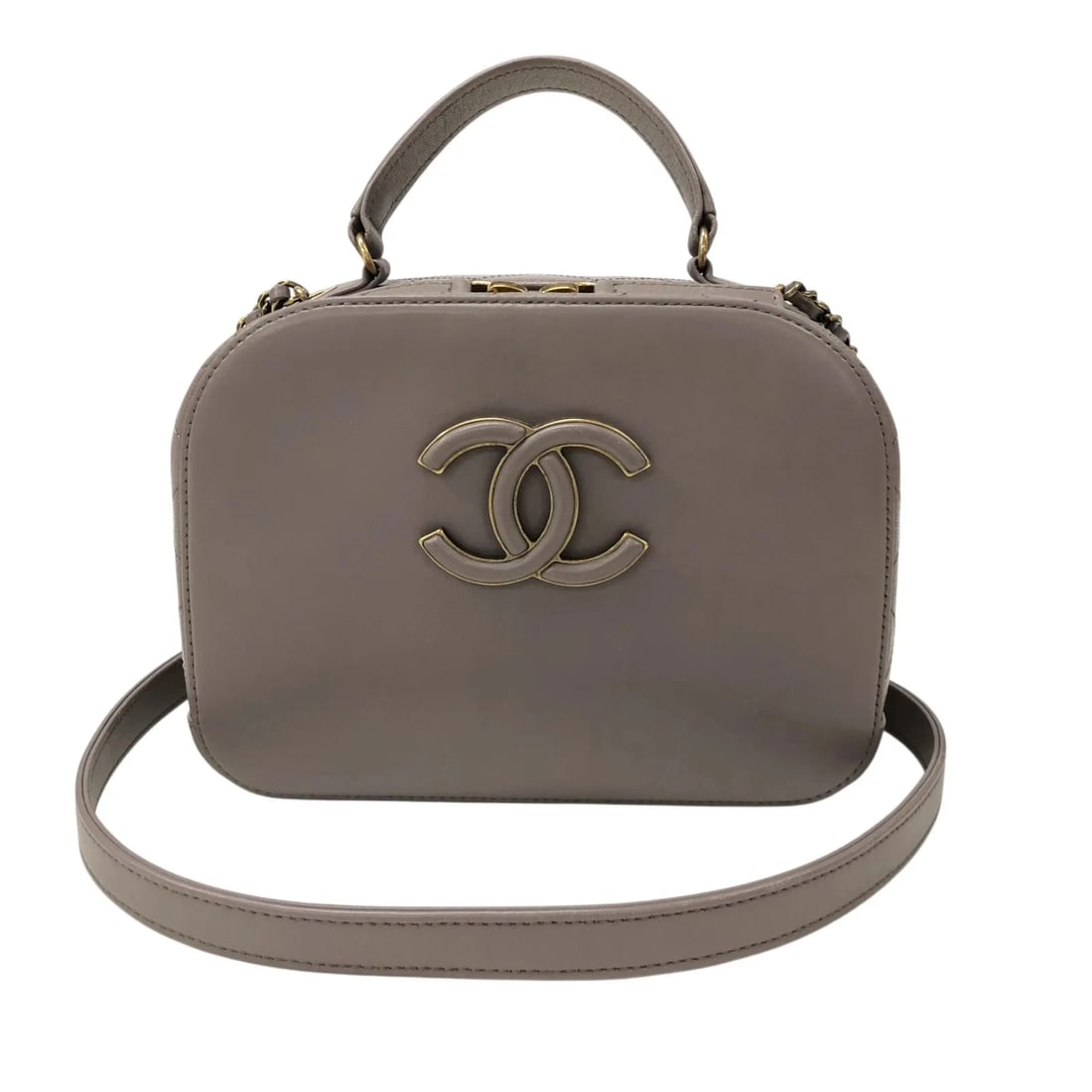 CHANEL COCO CURVE CALFSKIN SHOULDER BAG: CHANEL Coco Curve Calfskin Shoulder Bag Brand: CHANEL Type: Handbag Material: Calfskin Color: Greige / GD Hardware Size: W: 20cm / H: 14cm / D: 8cm Accessories: None Accessories Notice: Wh