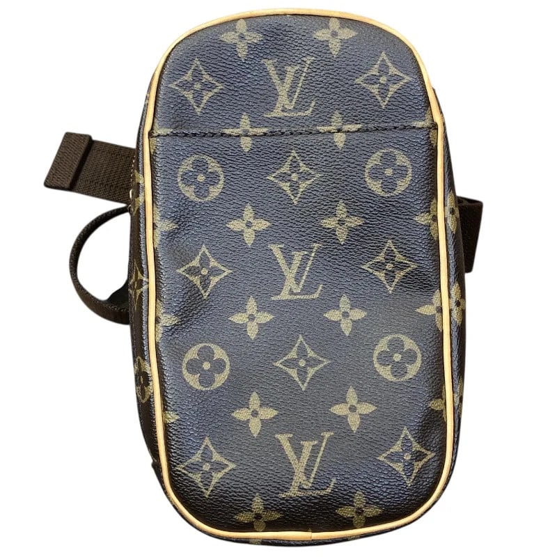 LOUIS VUITTON POCHETTE GANGE SHOULDER BAG: LOUIS VUITTON Pochette Gange Shoulder Bag Brand: LOUIS VUITTON Type: Handbag Material: Monogram Color: brown Size: W: 13cm / H: 23cm / D: 5cm Accessories: None Accessories Notice: When pur