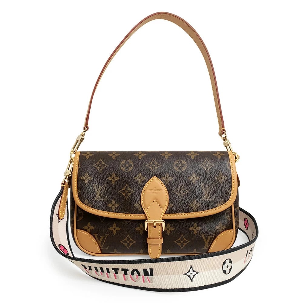 LOUIS VUITTON DIANE MONOGRAM BLACK: LOUIS VUITTON Diane Monogram Black Brand: LOUIS VUITTON Type: Handbag Material: Monogram / Natural Leather Color: Noir (Black) X Brown Size: W: 24cm x H: 15cm x D: 9cm Handle: 56cm Accessories: No
