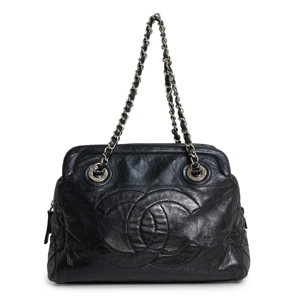 CHANEL LARGE COCO MARK MATELASSÉ BLACK: CHANEL Large Coco Mark Matelassé Black Brand: CHANEL Type: Handbag Material: Lambskin (Sheepskin) Color: Black Size: W: 22cm x 25cm x H: 17cm x D: 9cm Accessories: None Accessories Notice: