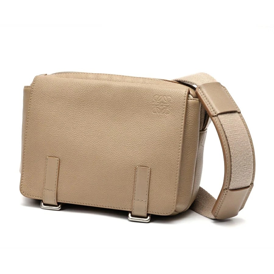 LOEWE MILITARY SHOULDER BAG BEIGE: Loewe Military Shoulder Bag Beige Brand: Loewe Type: Bag Material: Leather Color: Beige Tones Size: W25×H19×D10cm Accessories: None Accessories Notice: When purchasing pre-owned goods, ple