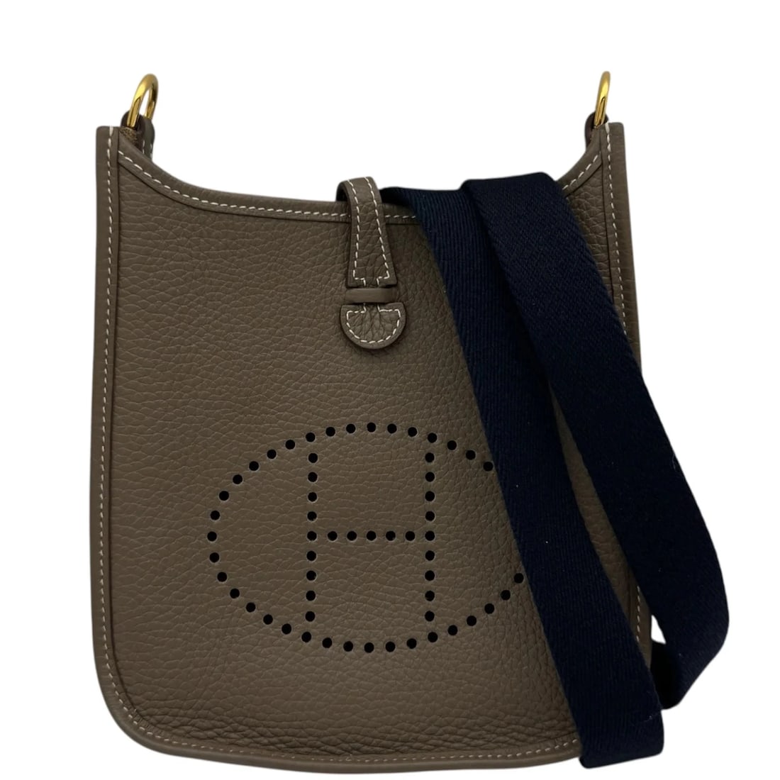 HERMES EVELYNE TPM CLEMENCE LEATHER SHOULDER BAG: HERMES Evelyne TPM Clemence Leather Shoulder Bag Brand: HERMES Type: Handbag Material: Taurillon Color: Etoupe / GD Hardware Size: W: 17.5cm / H: 18cm / D: 5cm Accessories: None Accessories Notice: