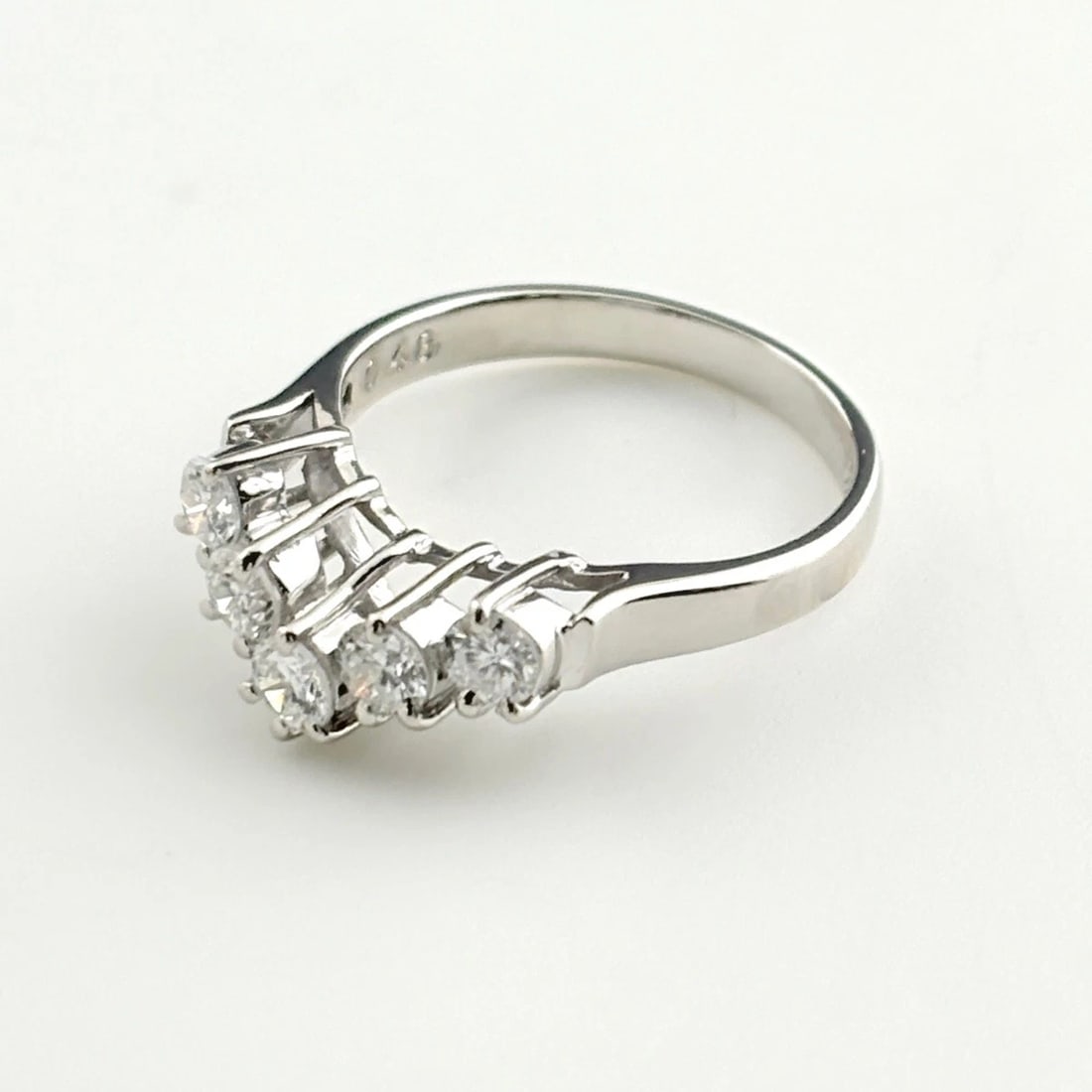 MELEE DIAMOND DESIGN RING PLATINUM PT850 DIAMOND: Melee Diamond Design Ring Platinum Pt850 Diamond Brand: Unbranded Type: Ring Material: Pt850, Color: Platinum Size: US 3.5 to 4 Accessories: None Accessories Notice: When purchasing pre-ow