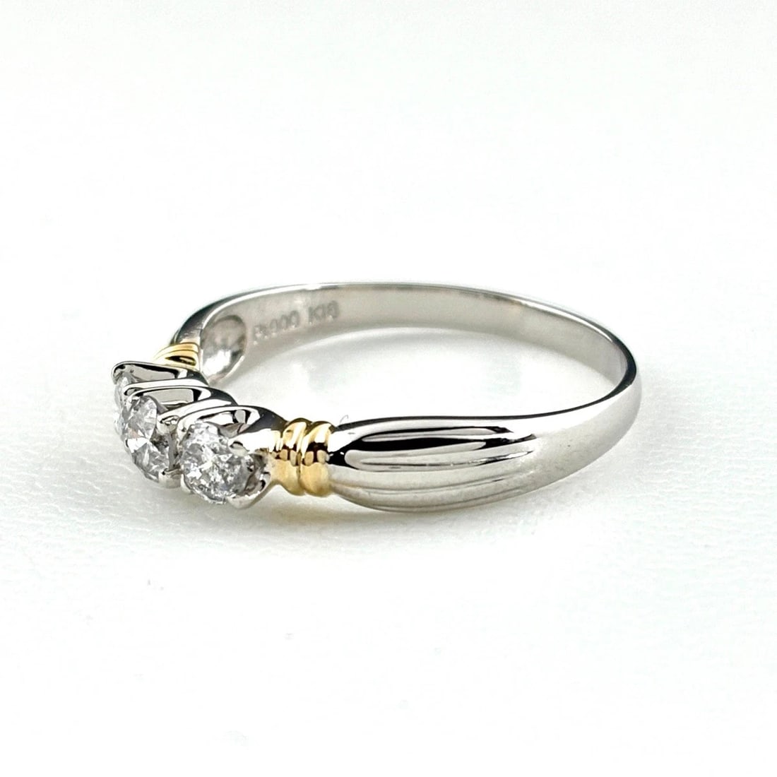 MELEE DIAMOND DESIGN RING PLATINUM YELLOW GOLD PT900 (1 of 2)