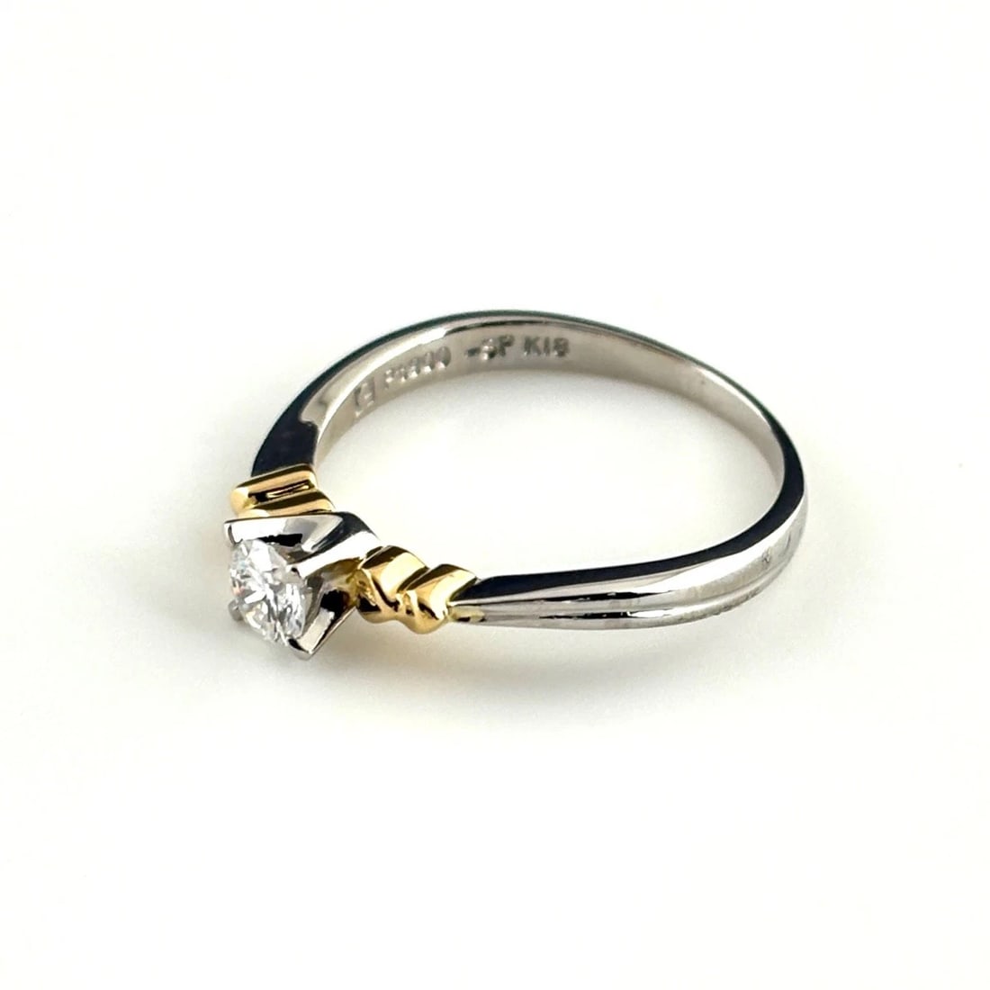 DIAMOND DESIGN RING PLATINUM YELLOW GOLD HEART PT900: Diamond Design Ring Platinum Yellow Gold Heart Pt900 Brand: Unbranded Type: Ring Material: Pt900, Color: Platinum YellowGold Size: US 6 Accessories: None Accessories Notice: When purchasin