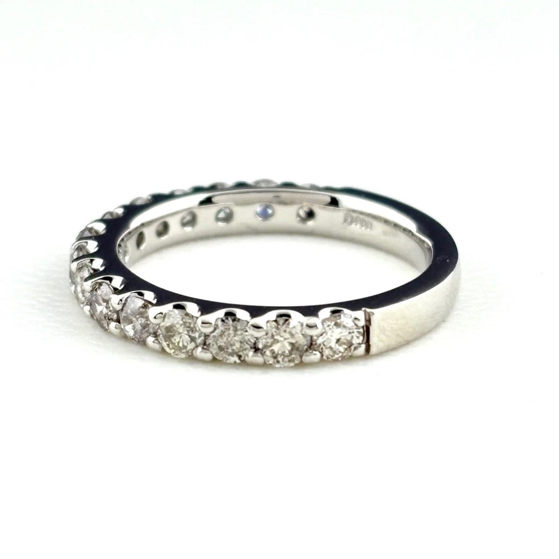 MELEE DIAMOND DESIGN RING PLATINUM PT900: Melee Diamond Design Ring Platinum Pt900 Brand: Unbranded Type: Ring Material: Pt900, Color: Platinum Size: US 5 to 5.5 Accessories: None Accessories Notice: When purchasing pre-owned goods, please