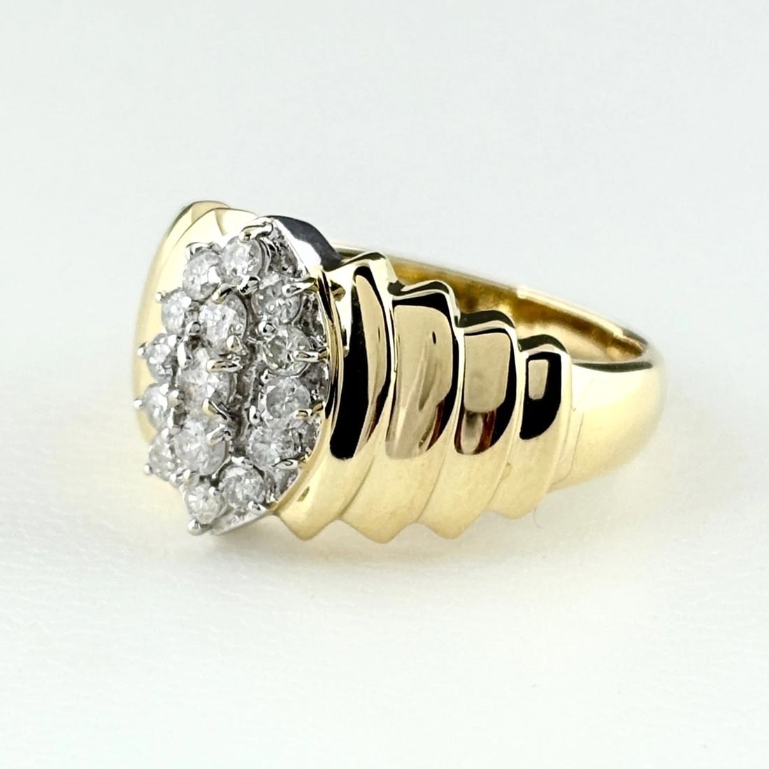 MELEE DIAMOND DESIGN RING YELLOW GOLD: Melee Diamond Design Ring Yellow Gold Brand: Unbranded Type: Ring Material: 18K, Color: YellowGold Size: US 6 Accessories: None Accessories Notice: When purchasing pre-owned goods, please