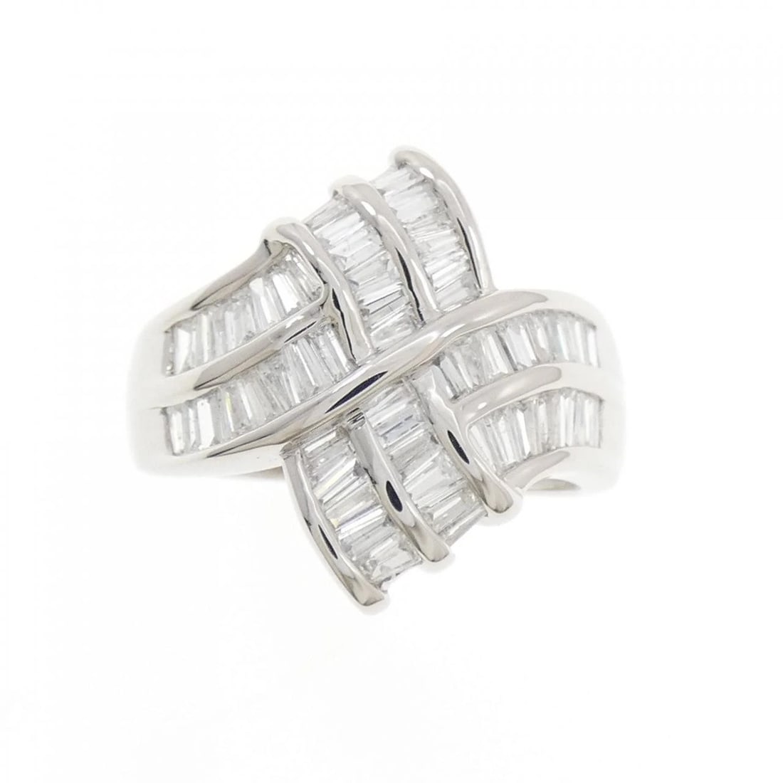 PT900 DIAMOND RING: PT900 Diamond Ring Brand: Unbranded Type: Diamond Ring Material: PT900, Main Stone/Creation Natural Color: silver Size: US 6 1/4 Accessories: None Accessories Notice: When purchasing pre-owned goods,