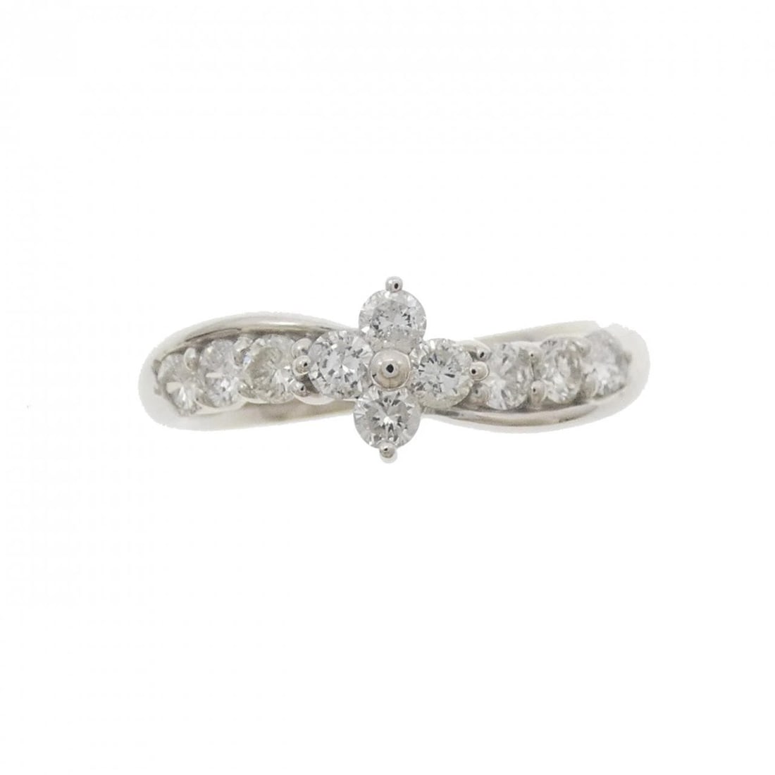 PT900 FLOWER DIAMOND RING: PT900 Flower Diamond Ring Brand: Unbranded Type: Diamond Ring Material: PT900, Main Stone/Creation Natural Color: silver Size: US 6 Accessories: None Accessories Notice: When purchasing pre-owned