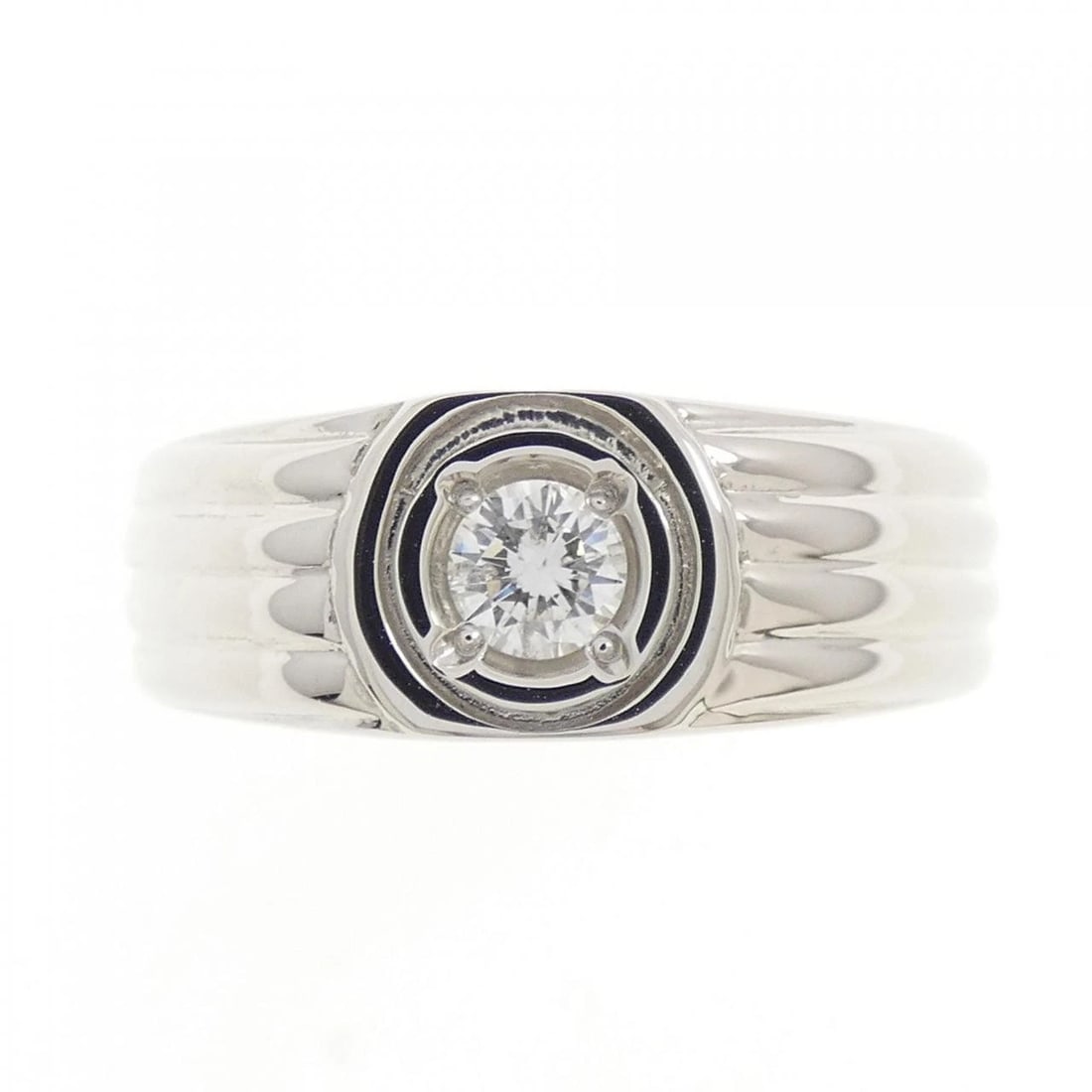 PT900 DIAMOND RING: PT900 Diamond Ring Brand: Unbranded Type: Diamond ring Material: PT900, Main Stone/Creation Natural Color: silver Size: US 9 Accessories: None Accessories Notice: When purchasing pre-owned goods,