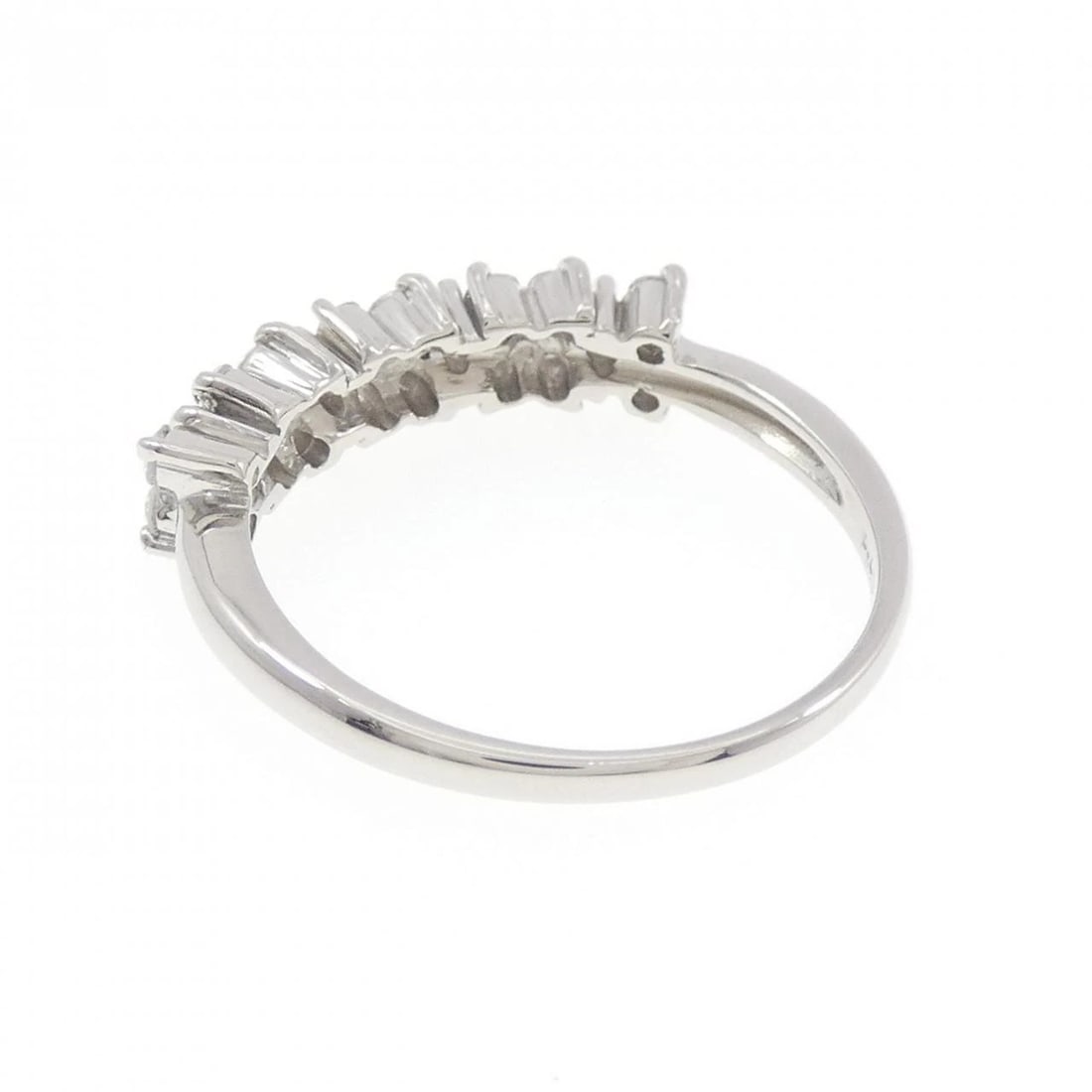 PT900 FLOWER DIAMOND RING - 3