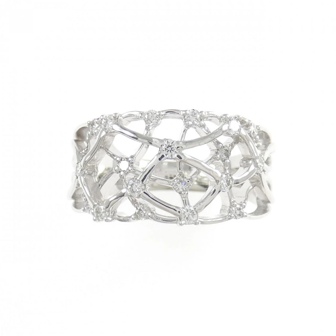 K18WG DIAMOND RING: K18WG Diamond Ring Brand: Unbranded Type: Diamond Ring Material: K18WG, Main Stone/Creation Natural Color: white Gold Size: US 5 3/4 Accessories: None Accessories Notice: When purchasing p