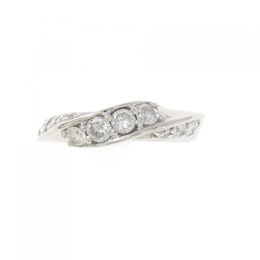 PT900 DIAMOND RING: PT900 Diamond Ring Brand: Unbranded Type: Diamond ring Material: PT900, Main Stone/Creation Natural Color: Silver Size: US 5 3/4 Accessories: None Accessories Notice: When purchasing pre-owned goods,