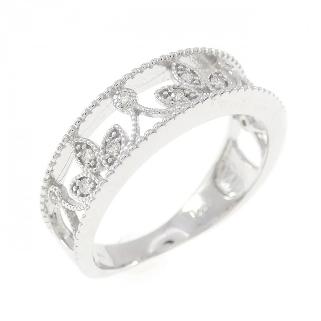 K18WG DIAMOND RING: K18WG Diamond Ring Brand: Unbranded Type: Diamond Ring Material: K18WG, Main Stone/Creation Natural Color: White Gold Size: US 6 Accessories: None Accessories Notice: When purchasing pre-owned goods,