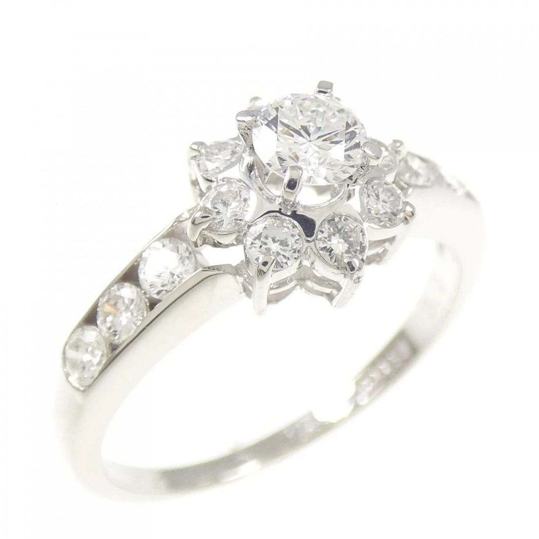 PT900 DIAMOND RING: PT900 Diamond Ring Brand: Unbranded Type: Diamond Ring Material: Platinum900, Main Stone/Creation Natural Color: Silver Size: US 4 3/4 Accessories: None Accessories Notice: When purchasing pre-owned