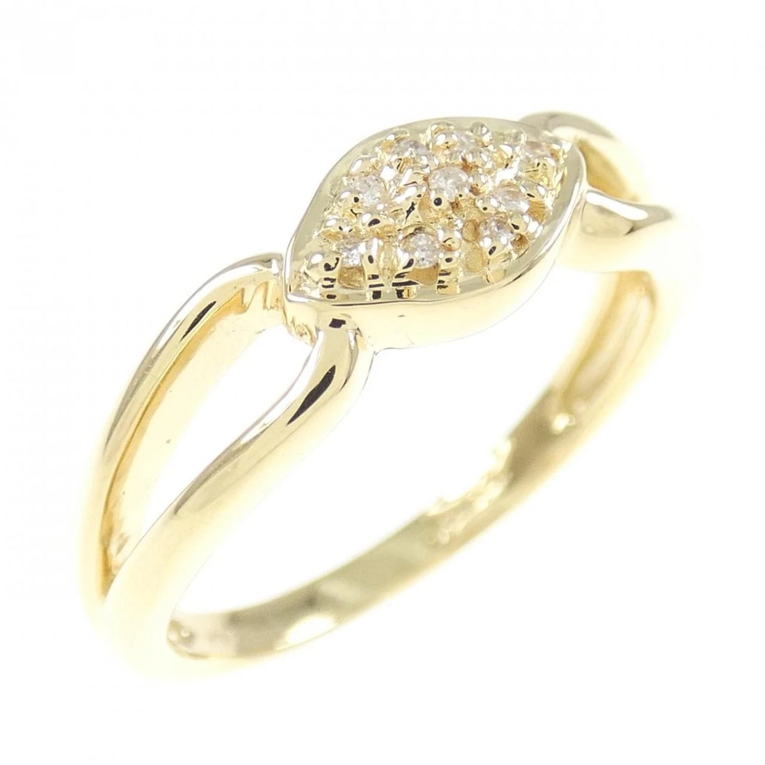 K18YG DIAMOND RING: K18YG Diamond Ring Brand: Unbranded Type: Diamond ring Material: K18 yellow gold, Main Stone/Creation Natural Color: Yellow Gold Size: US 5 3/4 Accessories: None Accessories Notice: When purchasing