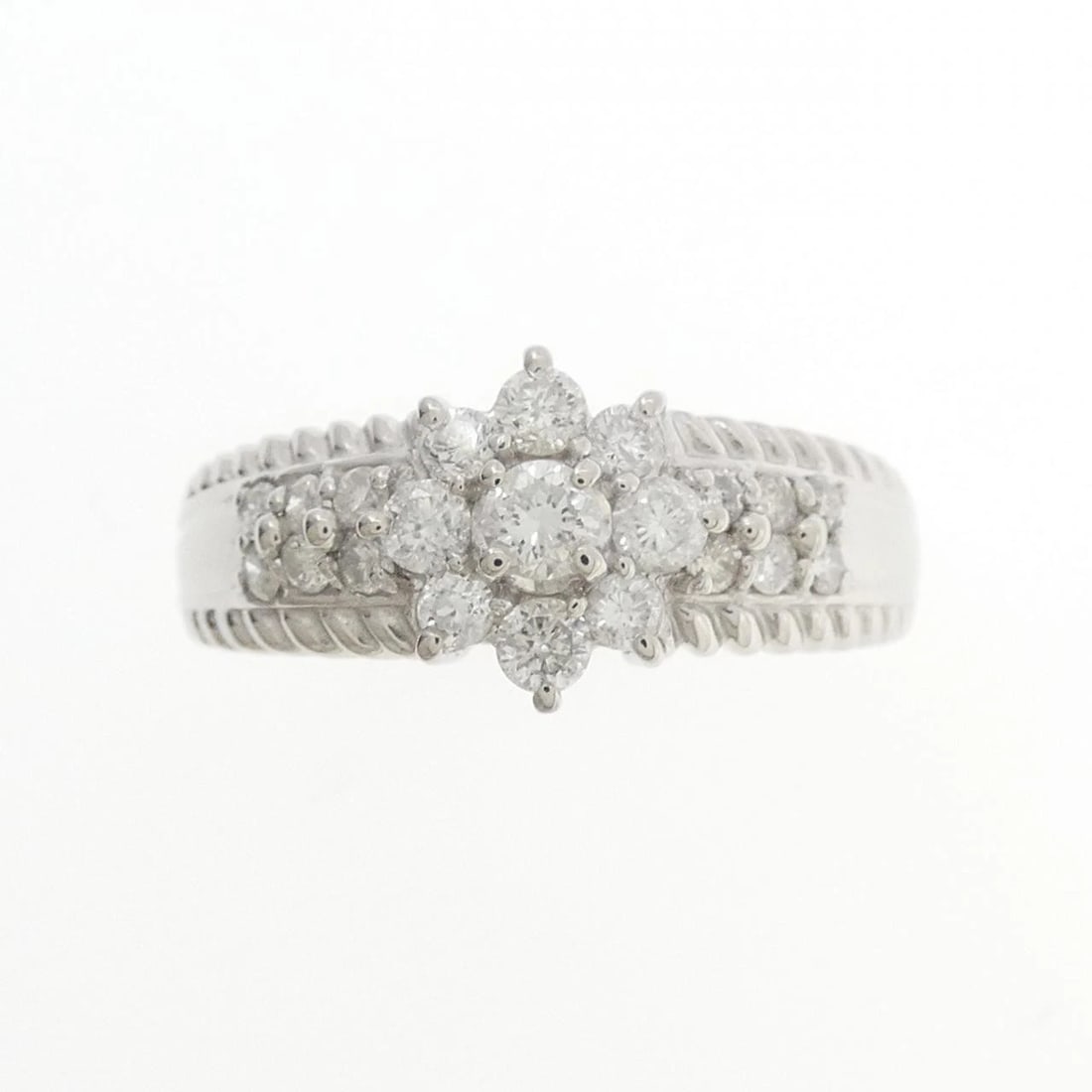 PT900 FLOWER DIAMOND RING: PT900 Flower Diamond Ring Brand: Unbranded Type: Diamond Ring Material: Platinum900, Main Stone/Creation Natural Color: Silver Size: US 5 3/4 Accessories: None Accessories Notice: When purchasing