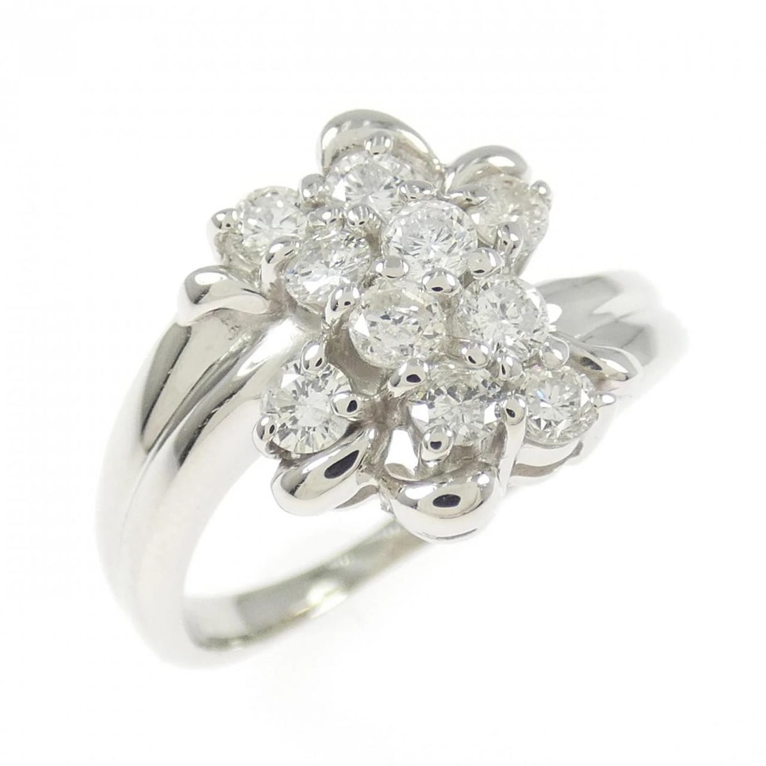 PT900 DIAMOND RING: PT900 Diamond Ring Brand: Unbranded Type: Diamond Ring Material: Platinum900, Main Stone/Creation Natural Color: Silver Size: US 4 3/4 Accessories: None Accessories Notice: When purchasing
