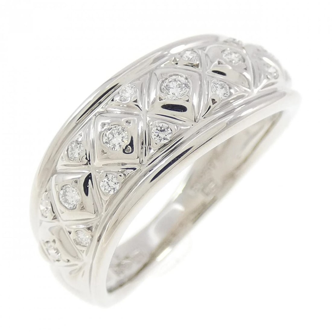 PT900 DIAMOND RING: PT900 Diamond Ring Brand: Unbranded Type: Diamond Ring Material: Platinum900, Main Stone/Creation Natural Color: Silver Size: US 7 Accessories: None Accessories Notice: When purchasing pre-owned