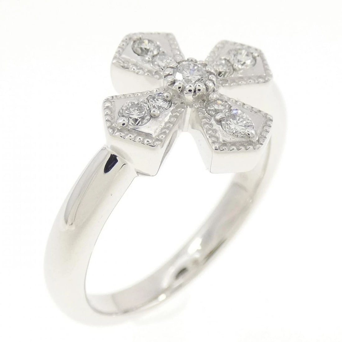 K18WG DIAMOND RING: K18WG Diamond Ring Brand: Unbranded Type: Diamond ring Material: K18 white gold, Main Stone/Creation Natural Color: white gold Size: US 5.5 Accessories: None Accessories Notice: When purchasing
