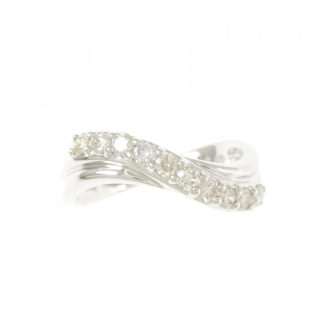 K18WG DIAMOND RING: K18WG Diamond Ring Brand: Unbranded Type: Diamond Ring Material: K18 white gold, Main Stone/Creation Natural Color: white gold Size: US 6 1/2 Accessories: None Accessories Notice: When purchasing