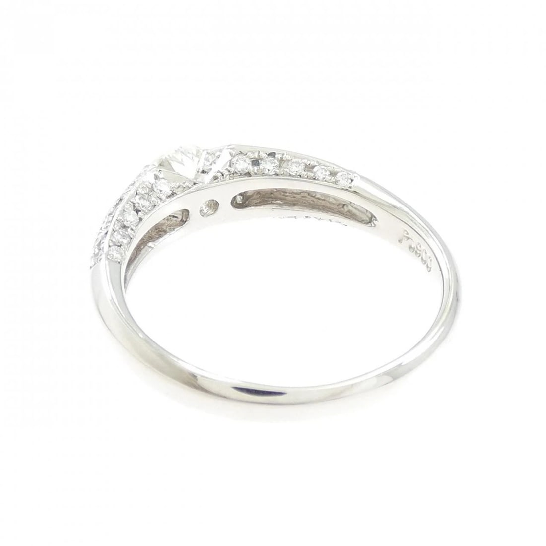 PT900 DIAMOND RING - 2