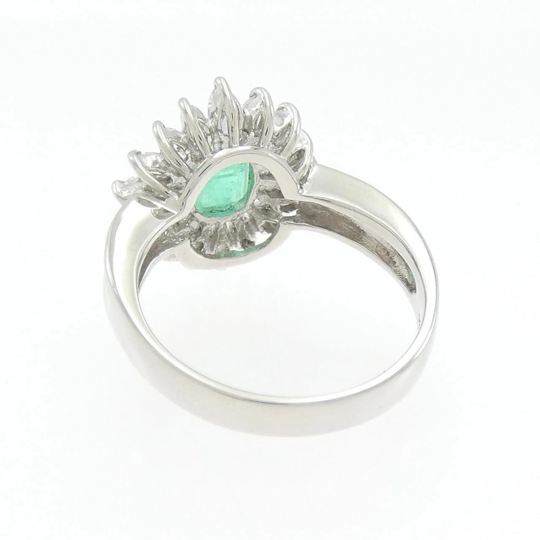 PT900 EMERALD RING - 2